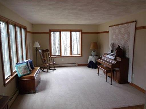 4th image of 43 Baldpate Rd