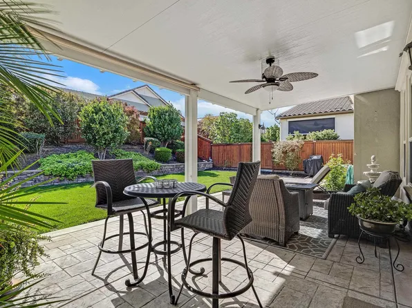 1916 Burgundy Ln, Brentwood, CA 94513