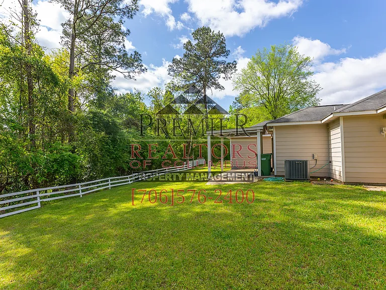1740 Doerun Dr — Photo 30