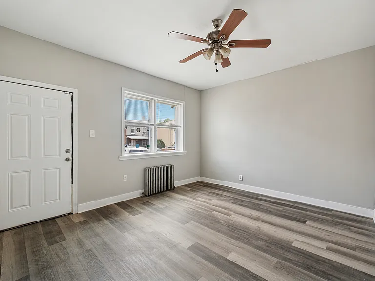 424 N 64th St #1 — Photo 11