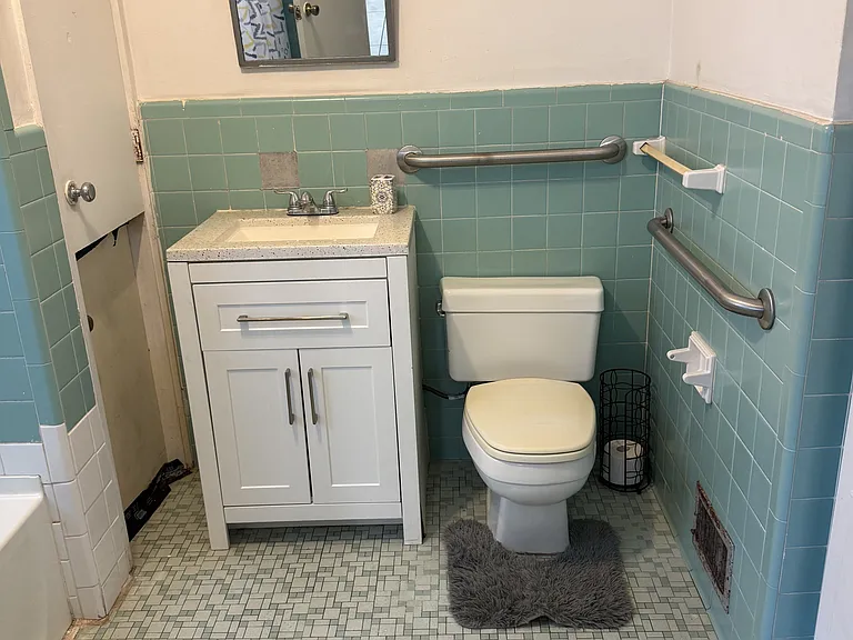 4235 Norwich Street Ext — Photo 8