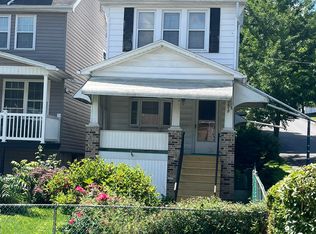 1678 W Spruce St, Coal Township, PA 17866