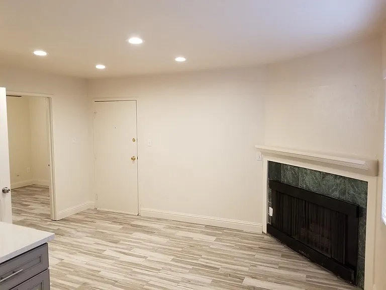 1716 H St #3 — Photo 4