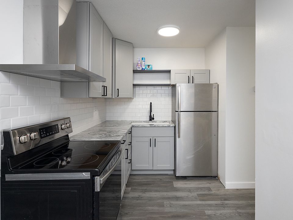 1st image of 14946 Chorley Ave W APT 3