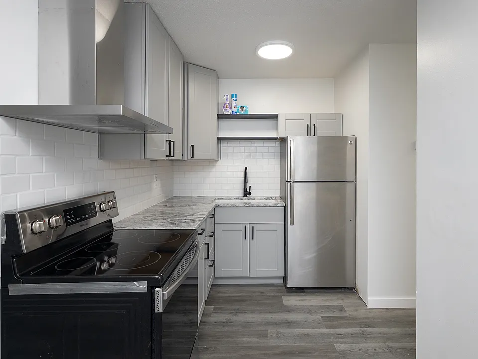 14946 Chorley Ave W #3