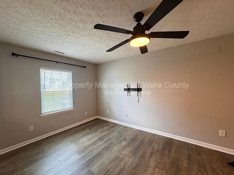 5228 Big Bass Dr — Photo 16