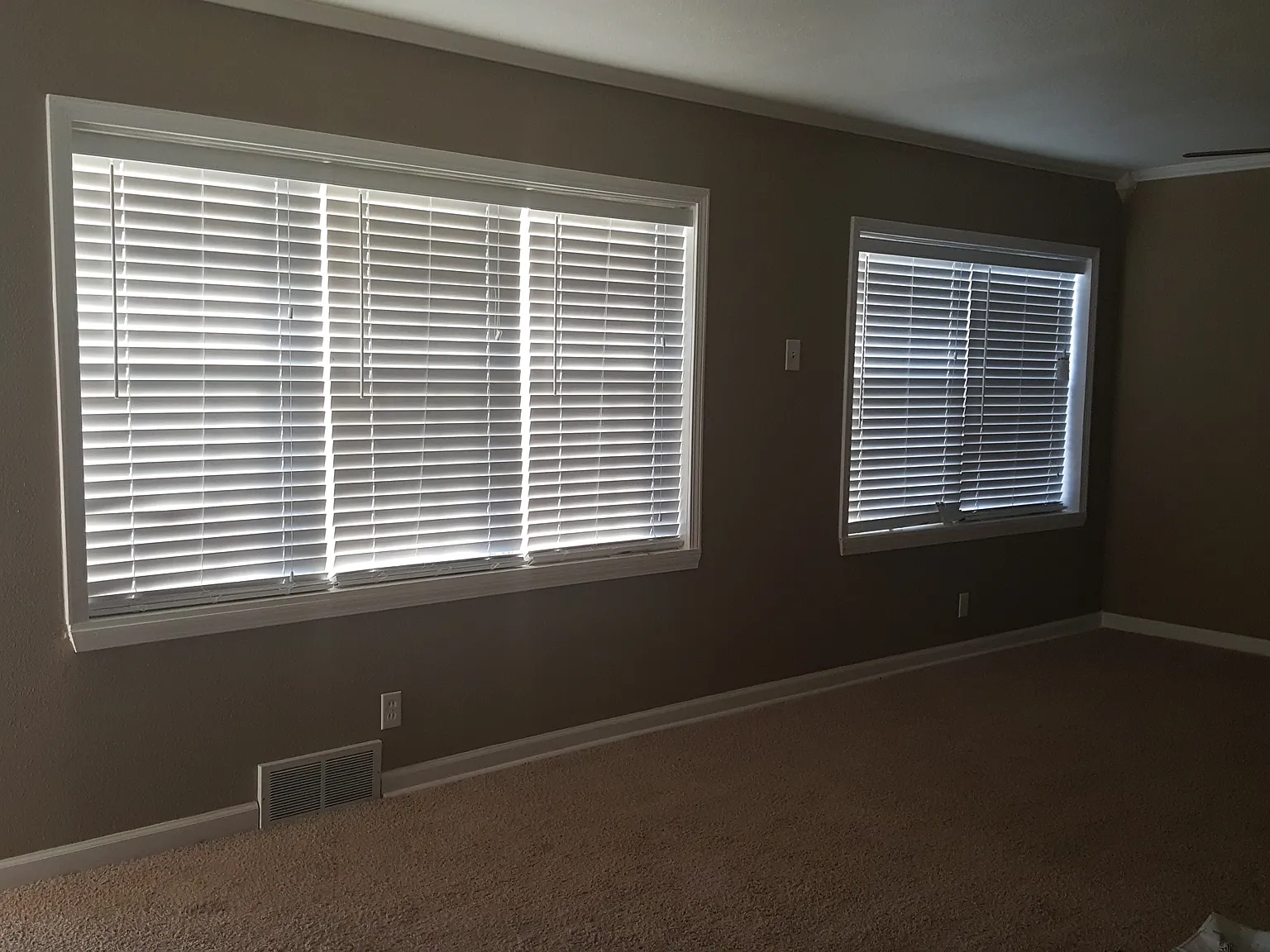 3 bed, 864 sqft, $1,295 — Photo 2