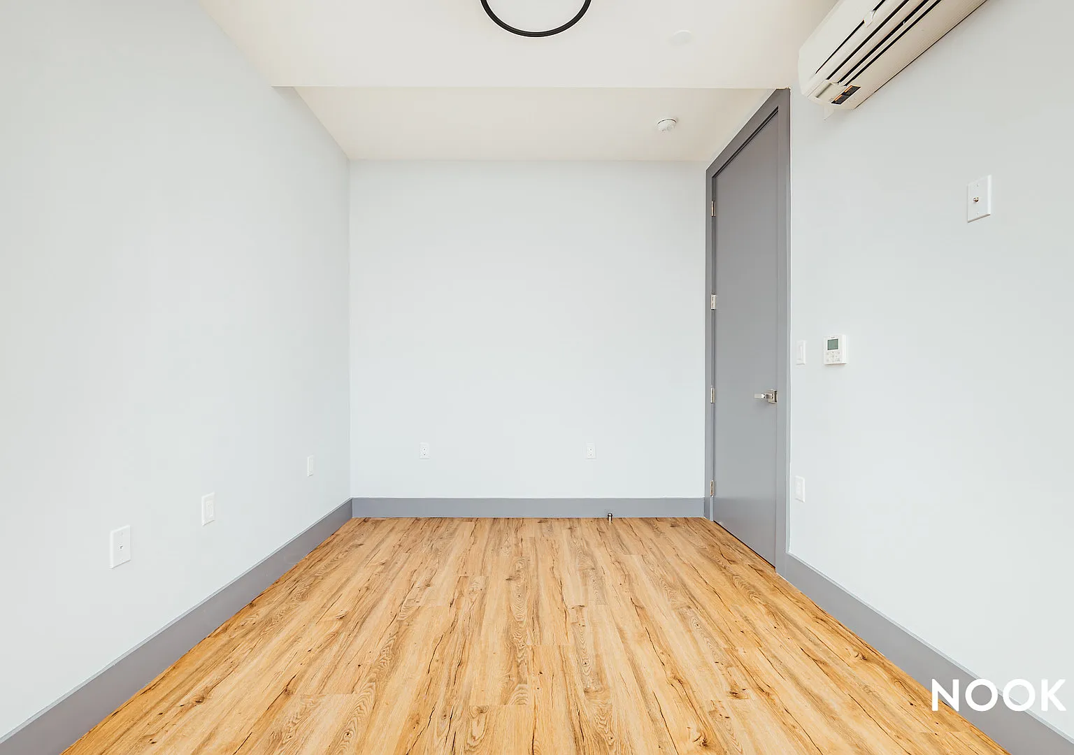 210 Parkville Avenue — Photo 4