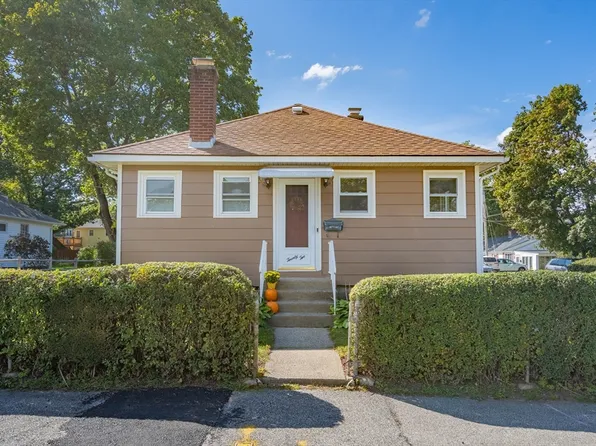 22 Sherbrook Ave, Worcester, MA 01604