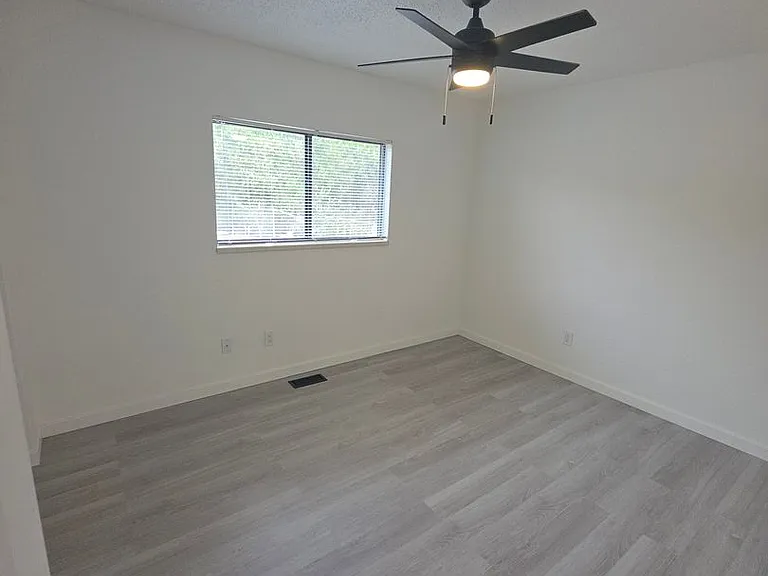 3238 D 1/4 Rd — Photo 29