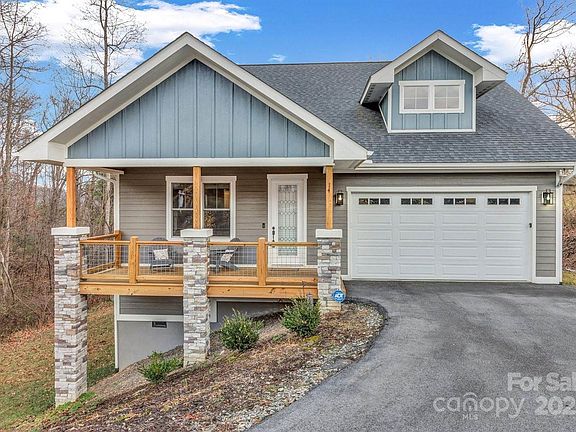 3rd image of 14 Cider Hill Ln