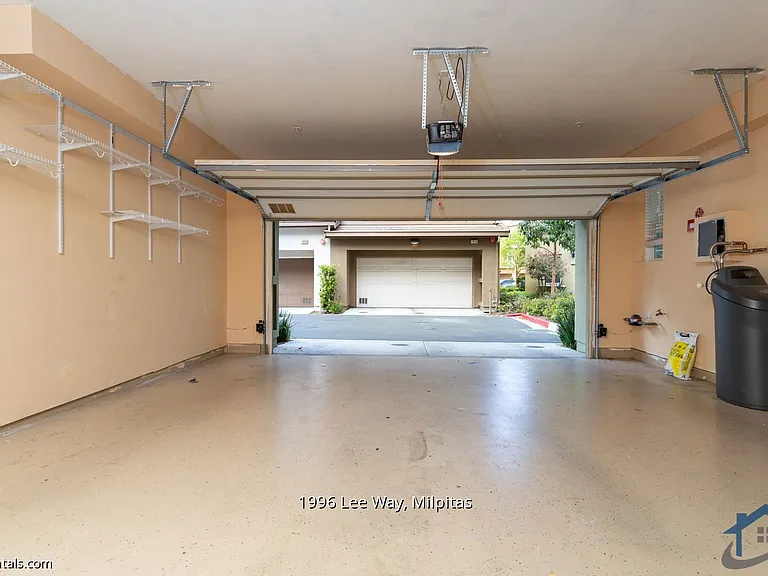 1996 Lee Way — Photo 29