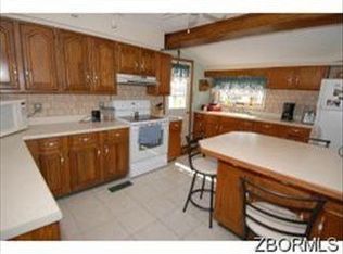 4400 Adamsville Rd, Zanesville, OH 43701