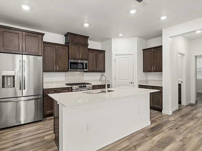 1845 N Black Cyprus Ave — Photo 6