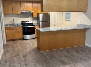 997 E J St #2, Oakdale, CA 95361