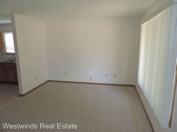 4th image of 807 W Zeller St