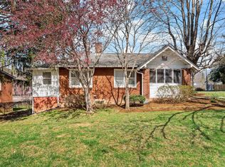 71 Ridgecrest Rd, Asheville, NC 28803