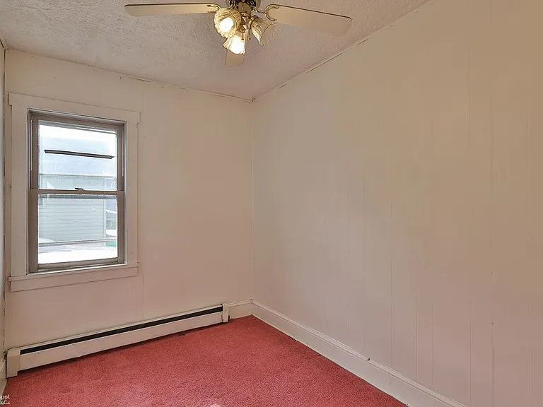 Catawissa St 50 W — Photo 15
