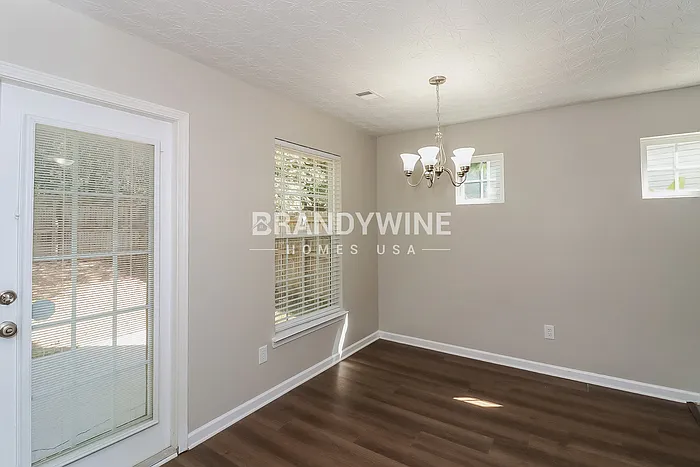 273 Topaz Dr — Photo 8