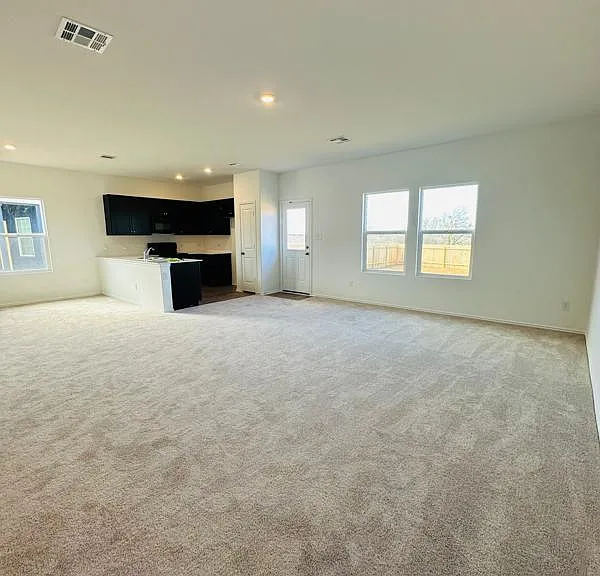 852 Rancho Del Cielo Loop — Photo 4
