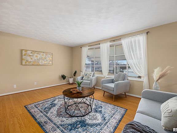 4th image of 1508 W Lincoln Wood Pl