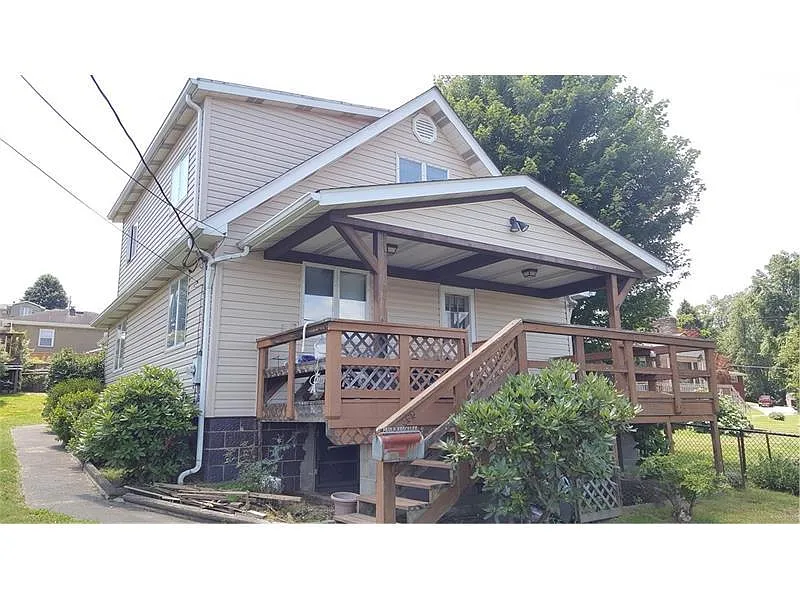 466 Hiland Ave photo 1