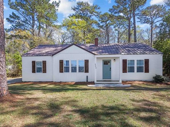 111 Brookside Dr, Adel, GA 31620