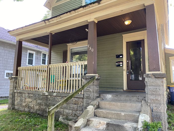 Duplex Home Near Medical Mile on NW Side of GR 750 Clancy Ave NE