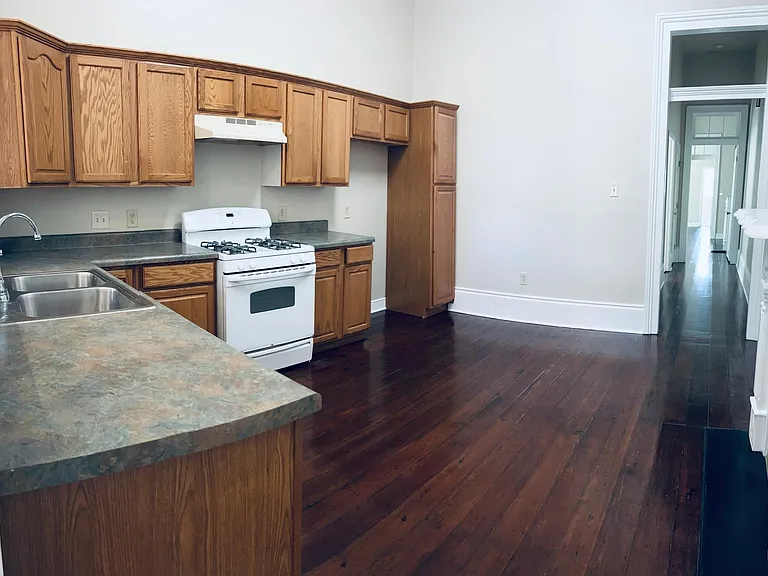 325 Elmira Ave #325 — Photo 6