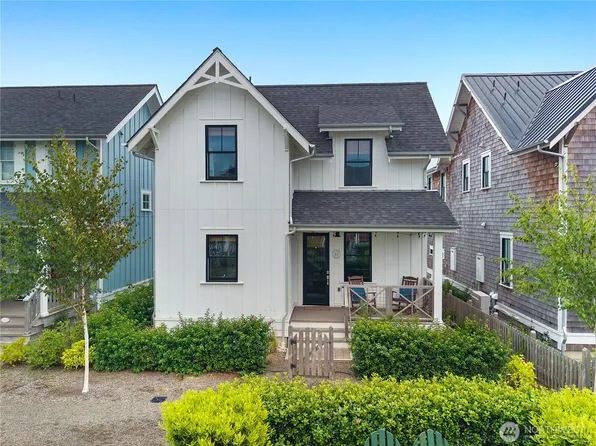 17 Creekview Lane, Pacific Beach, WA 98571