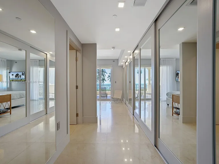 19223 Fisher Island Dr #19223 — Photo 22