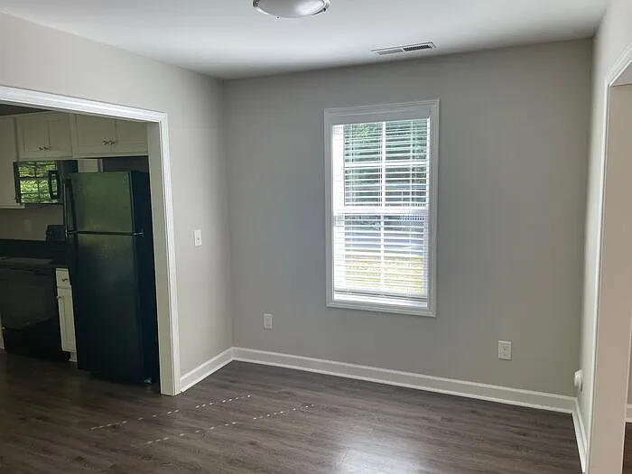 3 bed, 2.5 bath, 1260 sqft, $1,495 — Photo 3