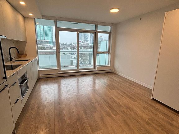 5th image of 13685 102nd Ave #409