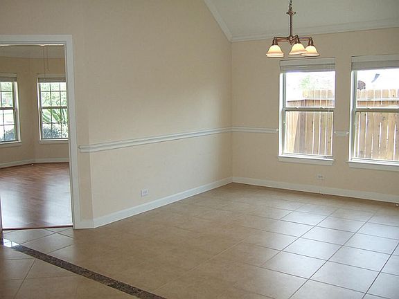 5th image of 2614 Firecrest Dr