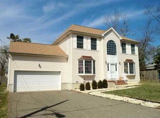 472 Magnolia Ave, Brick, NJ 08723