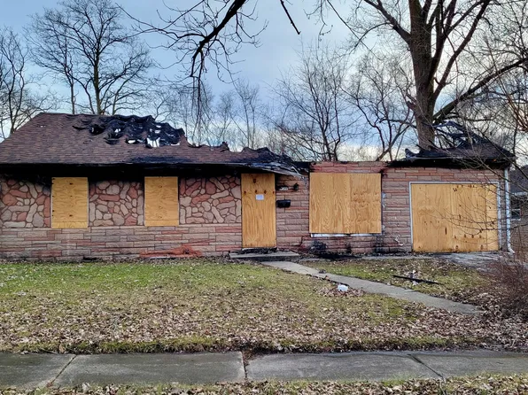 2930 Peach Tree Ave, Sauk Village, IL 60411
