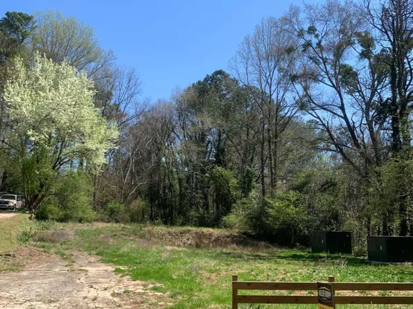 2938 Waters Rd SW, Atlanta, GA 30354