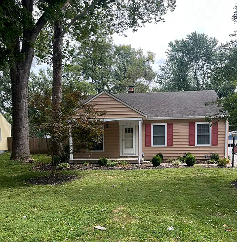 2 bed, 1820 sqft, $1,950 — Photo 1