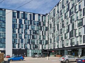 1900 Simcoe St N