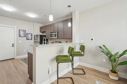 605 West End Photo 1