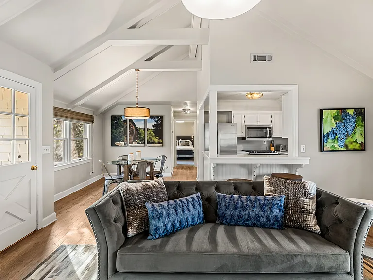2850 Silverado Trl — Photo 91