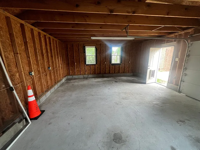 421 Brian Ave — Photo 23