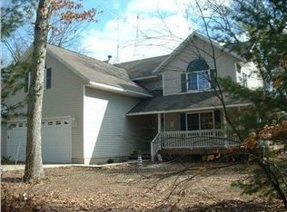 23453 Almy Rd, Howard City, MI 49329