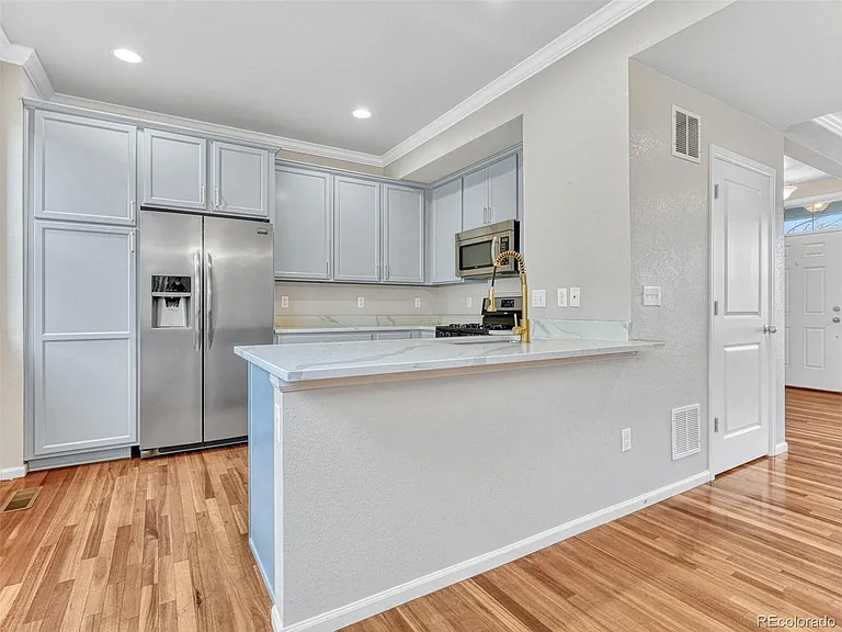 10321 Bellwether Ln — Photo 6