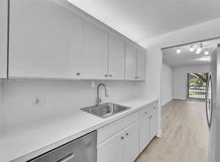 Century Village, Hollywood, FL 33027