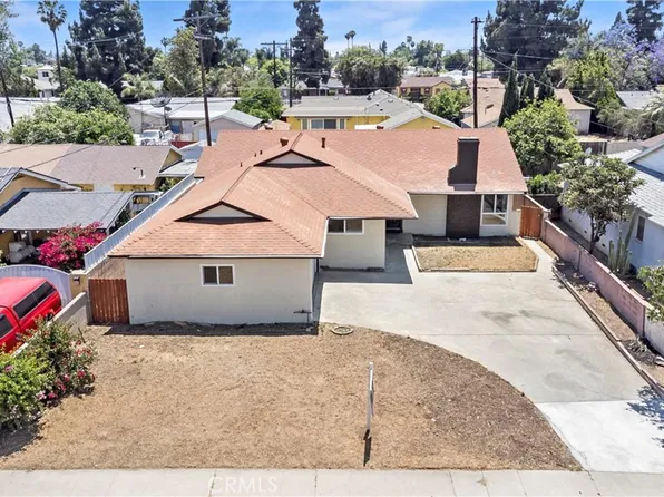 14900 Blackhawk St, Mission Hills, CA 91345