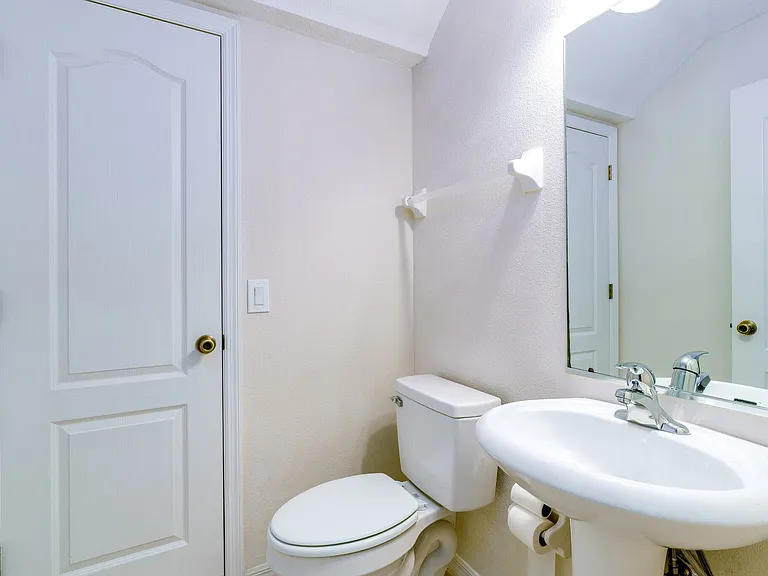 2167 Harrison St — Photo 7