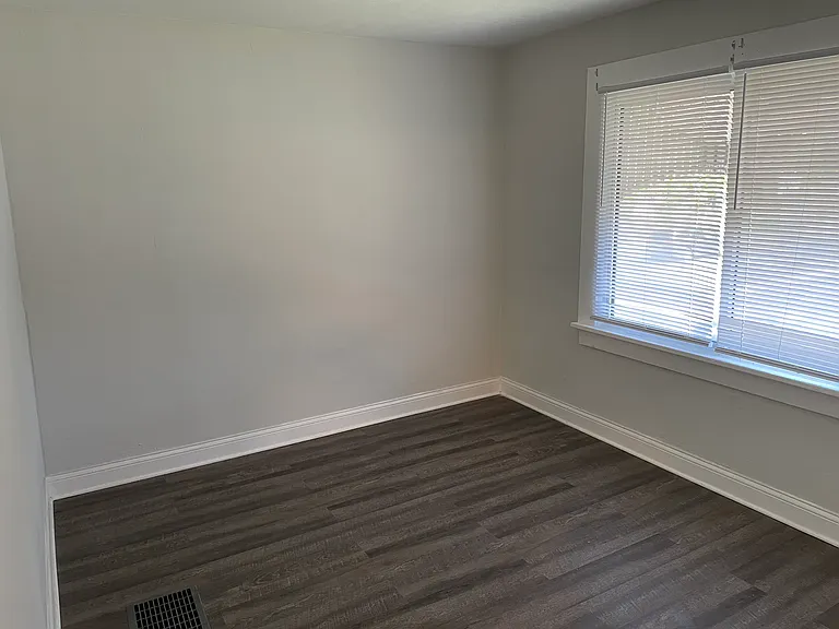 8521 Betty Lee Ave — Photo 8