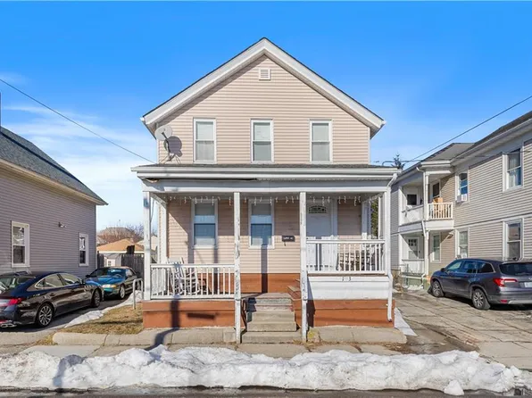 103 Newton St, Pawtucket, RI 02860