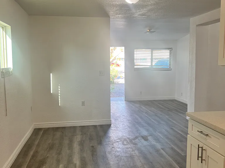 145 S 7th St — Photo 1